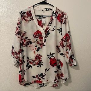 Maurices Floral blouse, new with tags size M